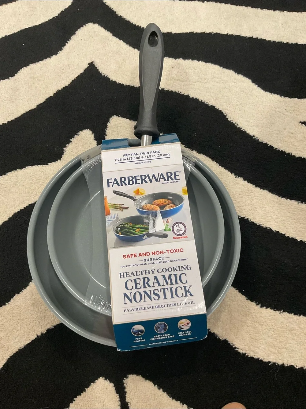 Farberware Nonstick Frying Pans (Set of 2)